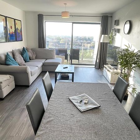 Balcony Marina Apartment With City Skyline Views - Free Secure Parking Manchester Exterior foto